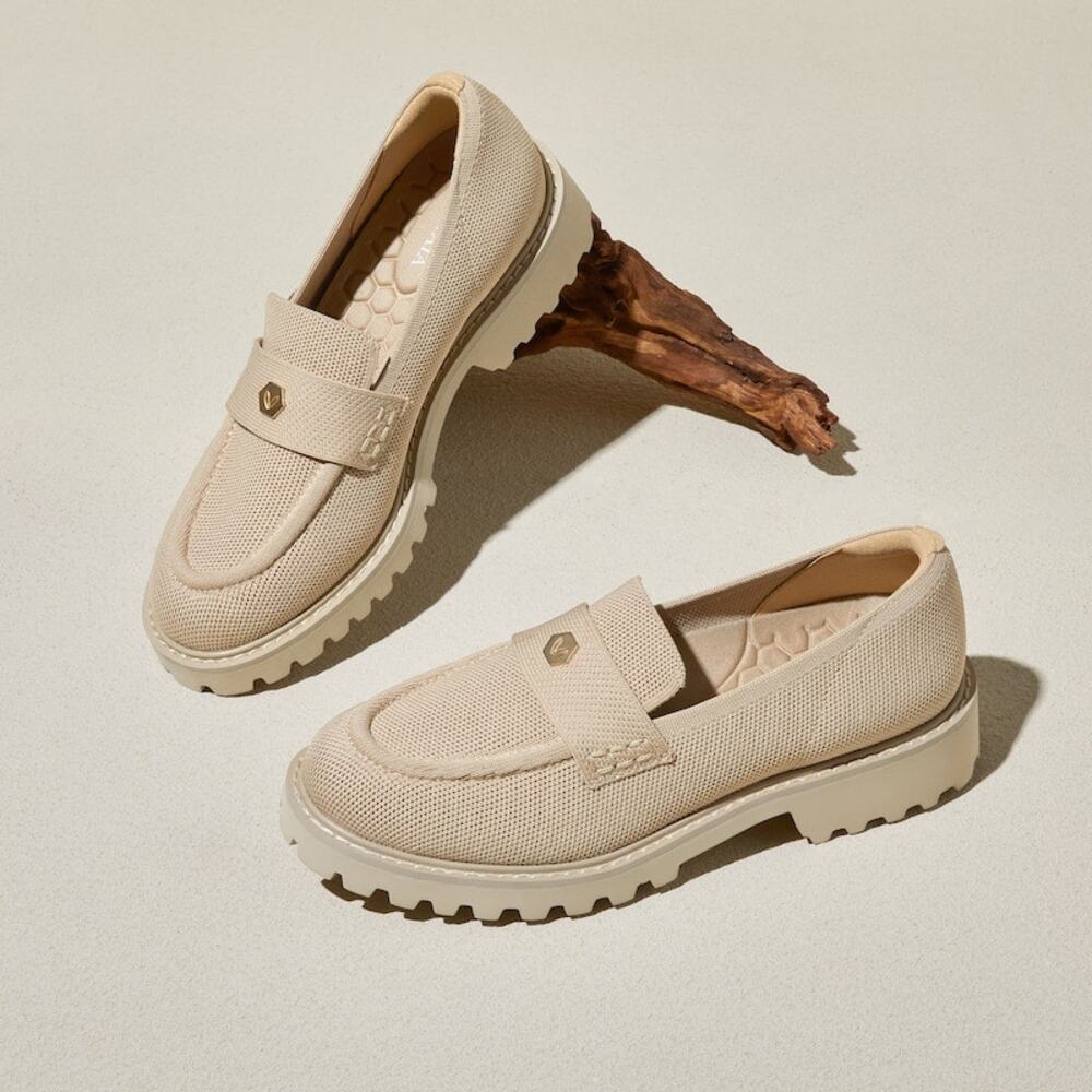 Vivaia Francesca Platform Chunky Heel Penny Minimalist Preppy Almond Loafer 9.5